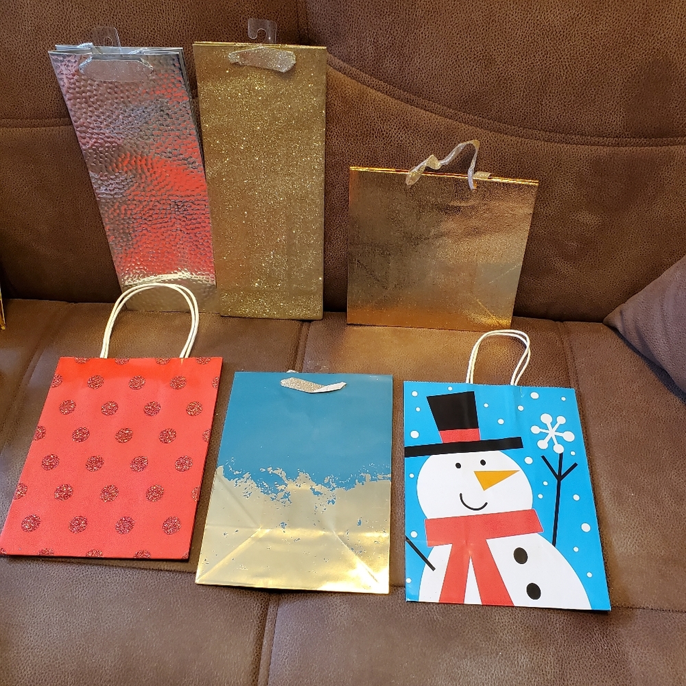 Bundle of 6 gift bags/wine bags